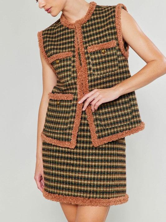 Houndstooth Vest With Fur Trim Detail