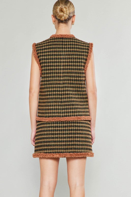 Houndstooth Vest With Fur Trim Detail